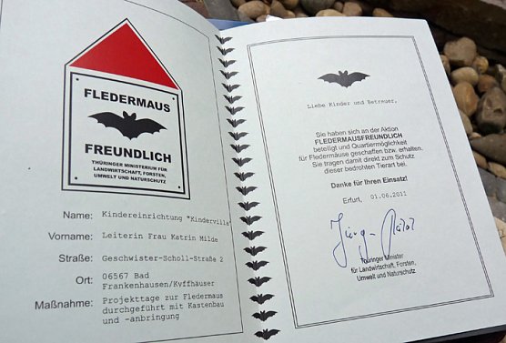 Fledermausfreundliche Kindervilla (Foto: Karl-Heinz Herrmann) Fledermausfreundliche Kindervilla (Foto: Karl-Heinz Herrmann)