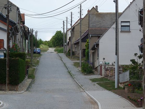 Übergabe Tilledaer Straße (Foto: Karl-Heinz Herrmann) Übergabe Tilledaer Straße (Foto: Karl-Heinz Herrmann)