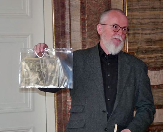 Übergabe der Sammlung Heidenheimiana (Foto: Karl-Heinz Herrmann) Übergabe der Sammlung Heidenheimiana (Foto: Karl-Heinz Herrmann)