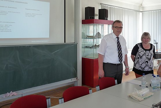 Qurtier Stiftstraße (Foto: Karl-Heinz Herrmann) Qurtier Stiftstraße (Foto: Karl-Heinz Herrmann)