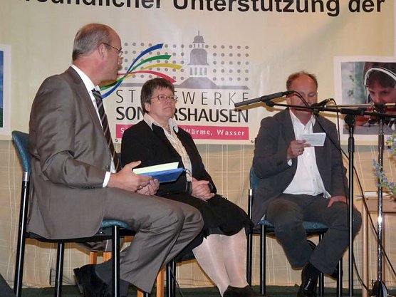 Podiumsdiskussion (Foto: Karl-Heinz Herrmann)