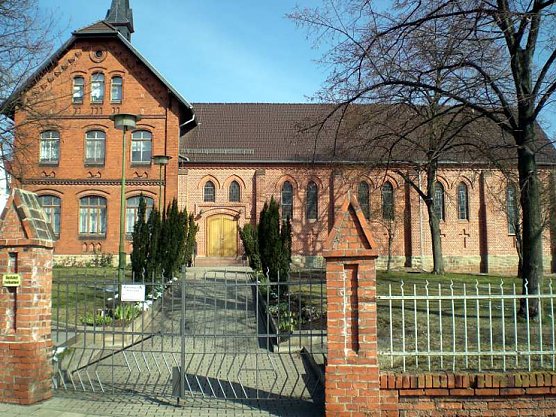 St. Bonifatius (Foto: Klaus Henze, Artern) St. Bonifatius (Foto: Klaus Henze, Artern)