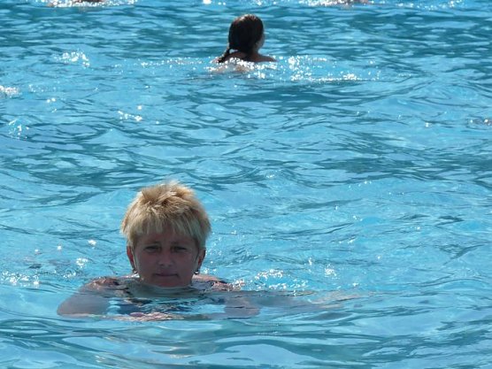 24 Stunden Schwimmen begonnen (Foto: Karl-Heinz Herrmann) 24 Stunden Schwimmen begonnen (Foto: Karl-Heinz Herrmann)