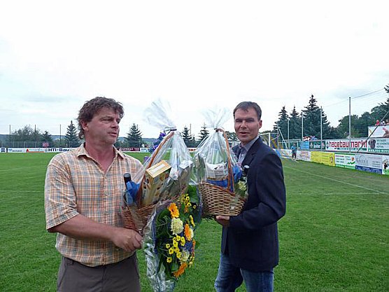 100 Jahre Fußball Sondershausen (Foto: Karl-Heinz Herrmann) 100 Jahre Fußball Sondershausen (Foto: Karl-Heinz Herrmann)