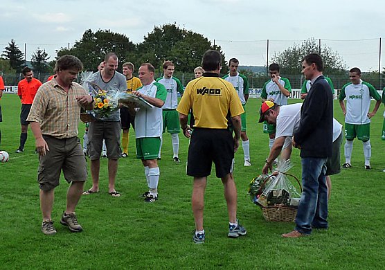 100 Jahre Fußball Sondershausen (Foto: Karl-Heinz Herrmann) 100 Jahre Fußball Sondershausen (Foto: Karl-Heinz Herrmann)