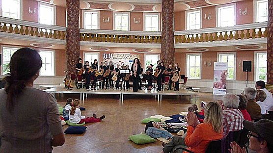 Familientag im MDR MUSIKSOMMER (Foto: Karl-Heinz Herrmann) Familientag im MDR MUSIKSOMMER (Foto: Karl-Heinz Herrmann)