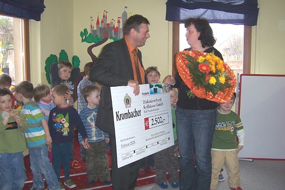 Spende Krombacher Brauerei an Kindergarten Artern (Foto: Kindergarten Artern)