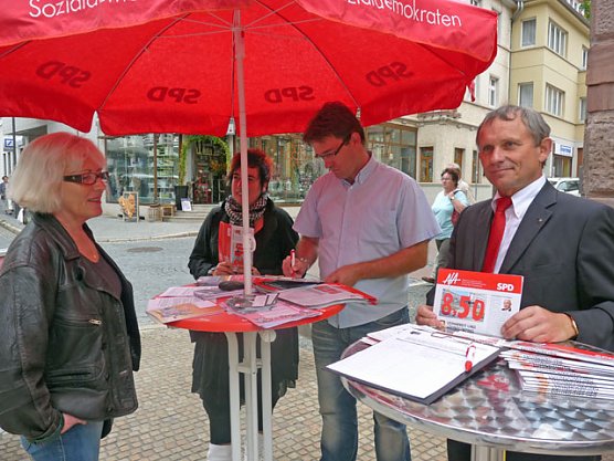 Infostand-SPD (Foto: Karl-Heinz Herrmann)