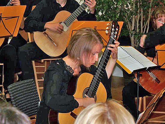 Im feierlichen Rahmen (Foto: Karl-Heinz Herrmann) Im feierlichen Rahmen (Foto: Karl-Heinz Herrmann)