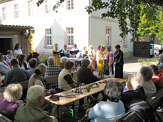 Begegnung verbindet (Foto: FAU Sondershausen) Begegnung verbindet (Foto: FAU Sondershausen)
