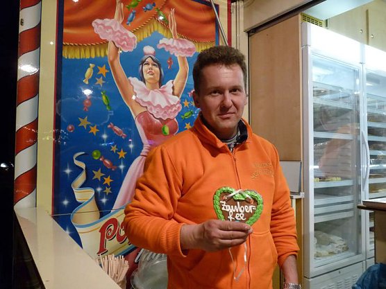 Lindwurm in der Stadt (Foto: Karl-Heinz Herrmann)