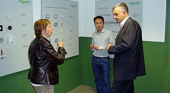 Lemme in ELSO-Werk (Foto: Wahlkreisbüro Lemme) Lemme in ELSO-Werk (Foto: Wahlkreisbüro Lemme)