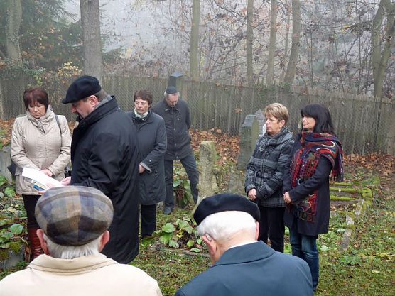 An Pogromnacht erinnert (Foto: Karl-Heinz Herrmann) An Pogromnacht erinnert (Foto: Karl-Heinz Herrmann)