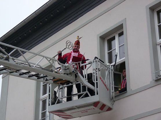 Rathaus (Foto: Karl-Heinz Herrmann)