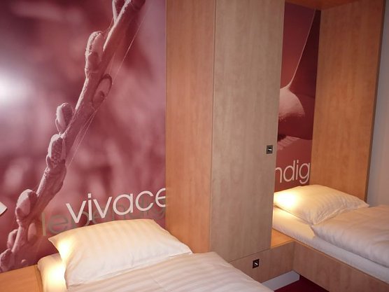 Andrang bei Besichtigung (Foto: Karl-Heinz Herrmann)