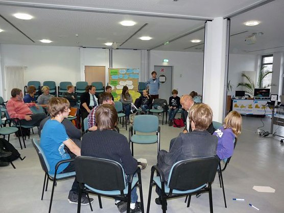 Lernen vor Ort (Foto: Karl-Heinz Herrmann)