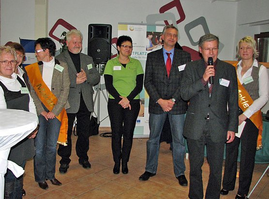 Gute Geschäfte für Roßleben und Wiehe (Foto: Kreisjugendring) Gute Geschäfte für Roßleben und Wiehe (Foto: Kreisjugendring)