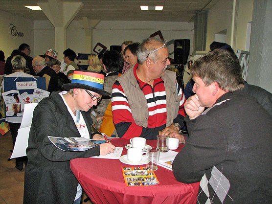 Gute Geschäfte für Roßleben und Wiehe (Foto: Kreisjugendring) Gute Geschäfte für Roßleben und Wiehe (Foto: Kreisjugendring)