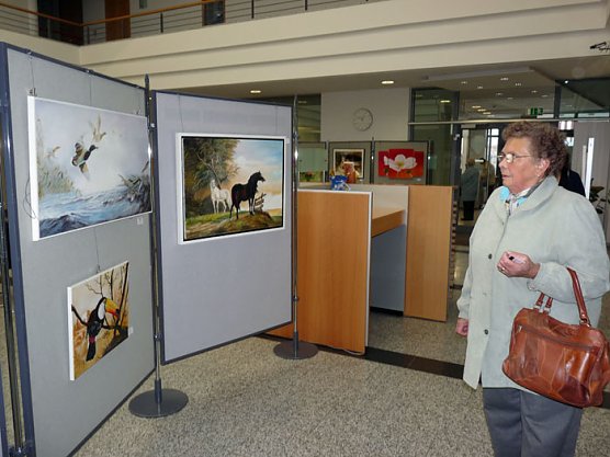 Ausstellung er&ouml;ffnet (Foto: Karl-Heinz Herrmann)
