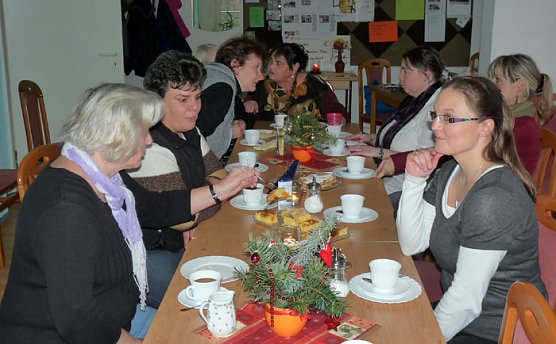 Unterstützung vor dem Fest (Foto: Karl-Heinz Herrmann) Unterstützung vor dem Fest (Foto: Karl-Heinz Herrmann)
