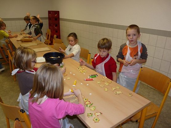 Weihnachtsb&auml;ckerei Kollwitz-Schule (Foto: Karl-Heinz Herrmann)