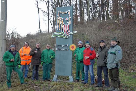 Neue Schilder f&uuml;r Naturpark (Foto: Lutz Koch GeoPark)