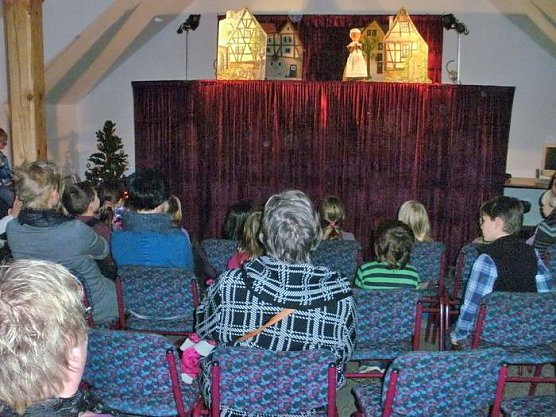Puppentheater im Jugendclub Berka (Foto: Freir&auml;ume e.V.)