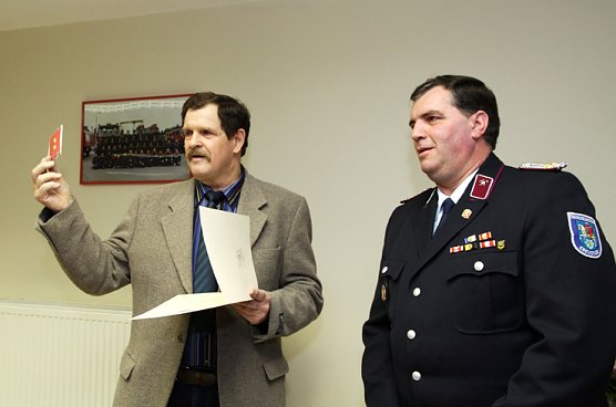 Zwei goldene Sterne (Foto: Günter Herting) Zwei goldene Sterne (Foto: Günter Herting)