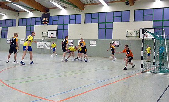 Licht und Schatten (Foto: Karl-Heinz Herrmann) Licht und Schatten (Foto: Karl-Heinz Herrmann)