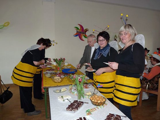 Närrisch gefrühstückt (Foto: Karl-Heinz Herrmann) Närrisch gefrühstückt (Foto: Karl-Heinz Herrmann)