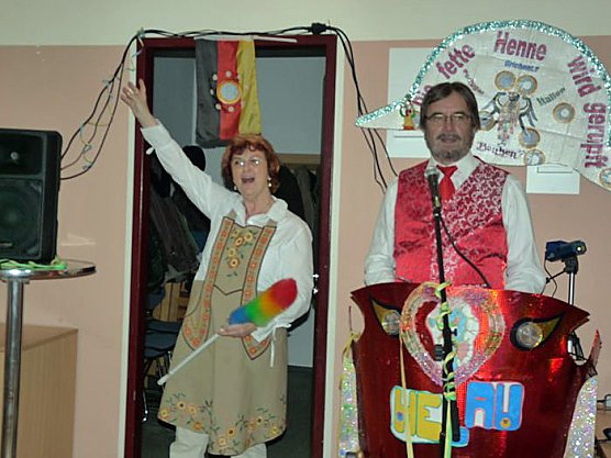 Närrisch gefrühstückt (Foto: Karl-Heinz Herrmann) Närrisch gefrühstückt (Foto: Karl-Heinz Herrmann)