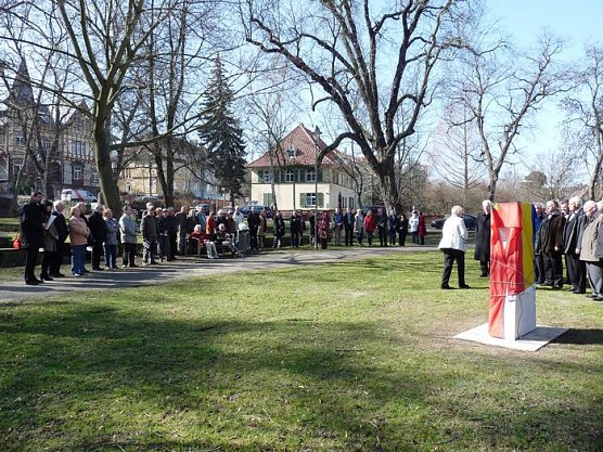 Stele f&uuml;r Eduard Stein (Foto: Karl-Heinz Herrmann)