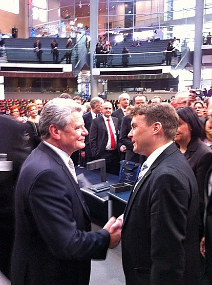 Kurth gratuliert (Foto: FDP Wahlkreisbüro) Kurth gratuliert (Foto: FDP Wahlkreisbüro)