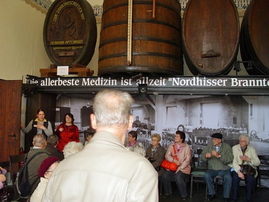 In Brennerei unterwegs (Foto: Thomas Leipold) In Brennerei unterwegs (Foto: Thomas Leipold)