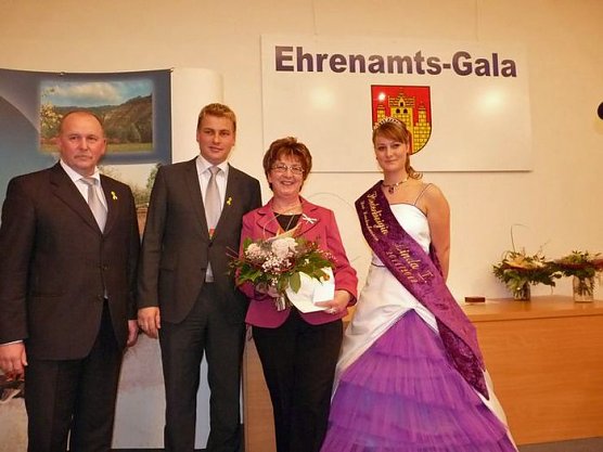 Wieder Ehrenamtliche gewürdigt (Foto: Karl-Heinz Herrmann) Wieder Ehrenamtliche gewürdigt (Foto: Karl-Heinz Herrmann)