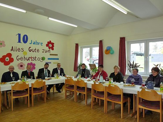 Innenminister brachte Geld vorbei (Foto: Karl-Heinz Herrmann) Innenminister brachte Geld vorbei (Foto: Karl-Heinz Herrmann)