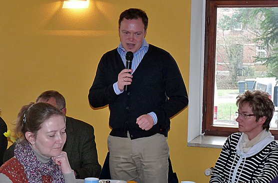 Diese Fliege brauchen wir in der Landespolitik (Foto: Karl-Heinz Herrmann) Diese Fliege brauchen wir in der Landespolitik (Foto: Karl-Heinz Herrmann)