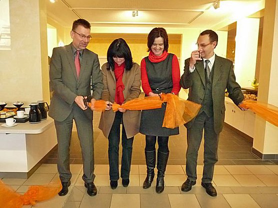 Gleich zwei Bescheide (Foto: Karl-Heinz Herrmann) Gleich zwei Bescheide (Foto: Karl-Heinz Herrmann)