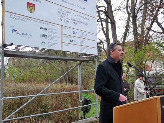 Kurparkerweiterung mit Spatenstich begonnen (Foto: Karl-Heinz Herrmann) Kurparkerweiterung mit Spatenstich begonnen (Foto: Karl-Heinz Herrmann)