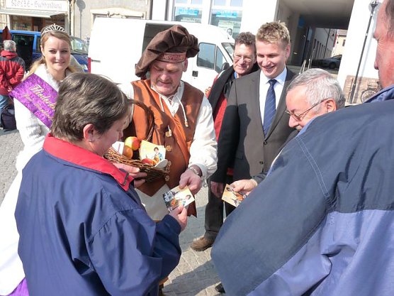 Frische-Markt mit gutem Start (Foto: Karl-Heinz Herrmann)