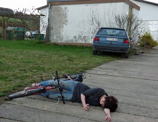 Mit Blaulicht durch Berka (Foto: Karl-Heinz Herrmann)