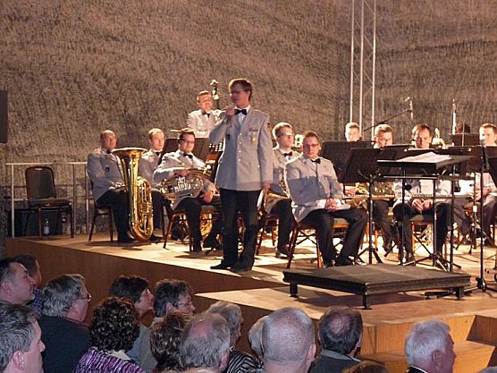 Stimmungsvoller Rahmen (Foto: Karl-Heinz Herrmann)