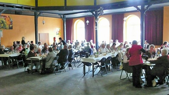 Frühlingsfest der Senioren (Foto: privat) Frühlingsfest der Senioren (Foto: privat)