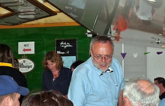 Keine Ber&uuml;hrungs&auml;ngste (Foto: Karl-Heinz Herrmann)