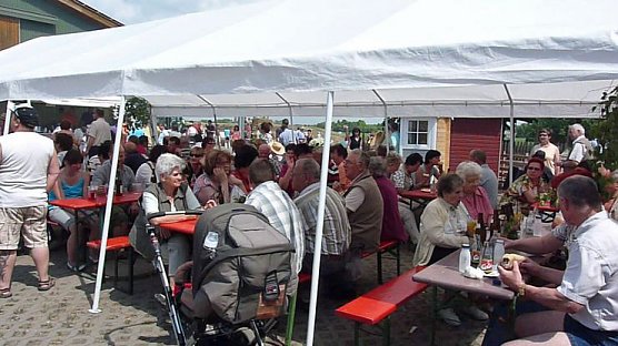 Welche Menschenmassen! (Foto: Karl-Heinz Herrmann) Welche Menschenmassen! (Foto: Karl-Heinz Herrmann)