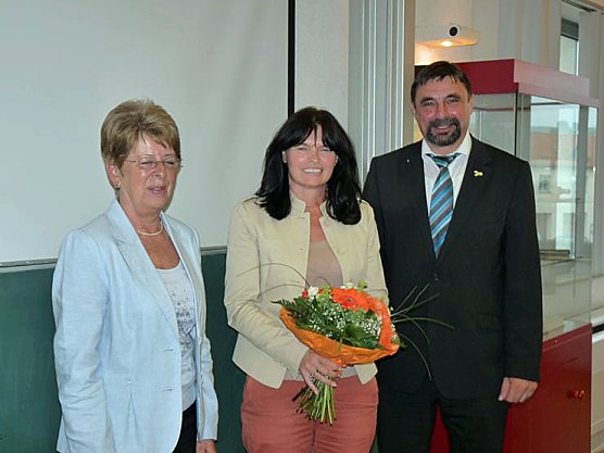 1. Beigeordnete gewählt (Foto: Karl-Heinz Herrmann) 1. Beigeordnete gewählt (Foto: Karl-Heinz Herrmann)