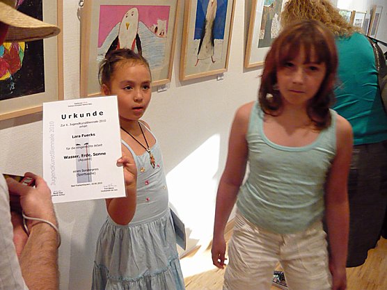 Exponatabgabe zur 7. JugendKunstBiennale (Foto: Fred B&ouml;hme)