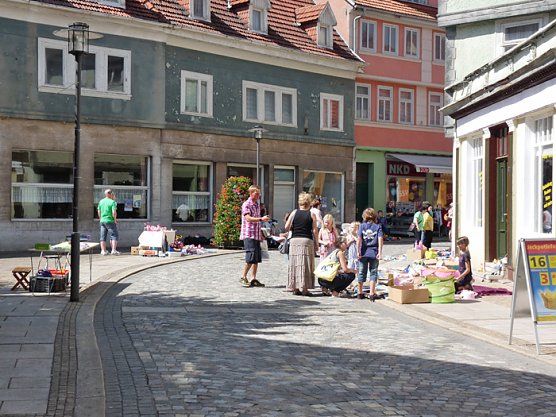 Kindertr&ouml;delmarkt im Gl&uuml;ck (Foto: Karl-Heinz Herrmann)