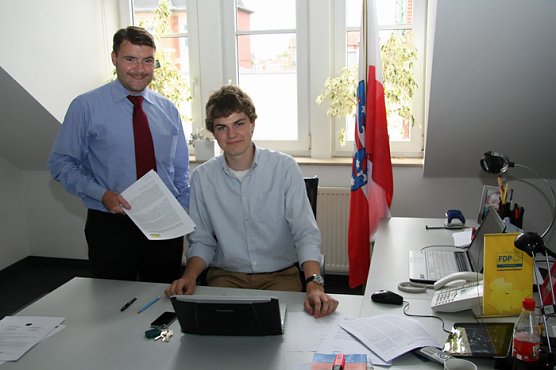 Sch&uuml;lerpraktikum bei Bundestagsabgeordneten (Foto: MDB Kurth)