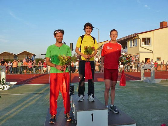 Deutsche Jahresbestzeit (Foto: Karl-Heinz Herrmann) Deutsche Jahresbestzeit (Foto: Karl-Heinz Herrmann)